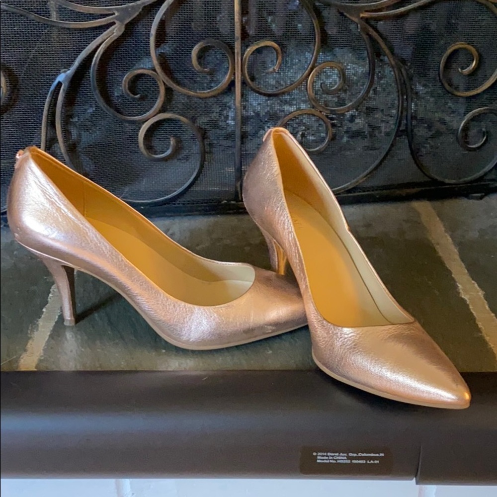 Michael by Michael Kors Rose Gold Pumps, size 8
